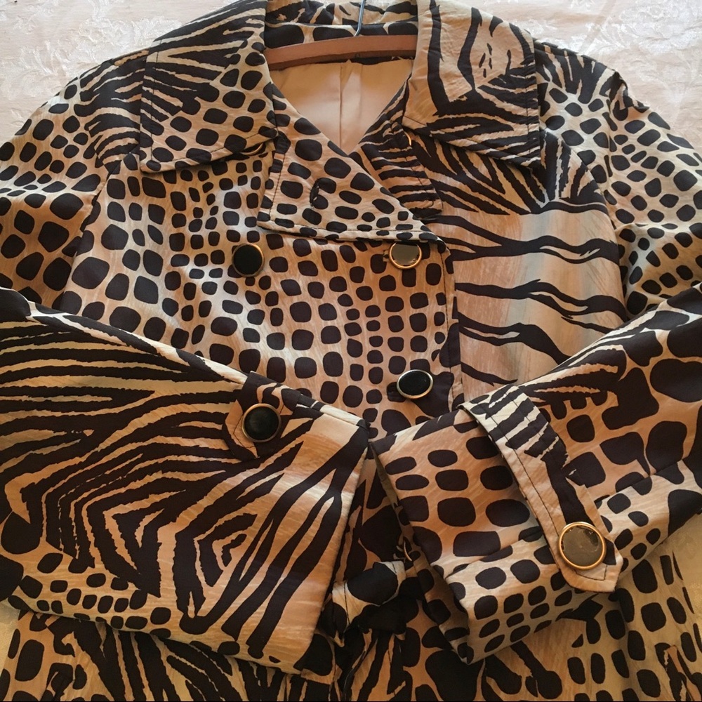 Count Remi Vintage Trench - Picture 3 of 16